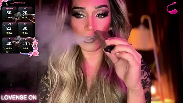 Lo_la_69 webcam
