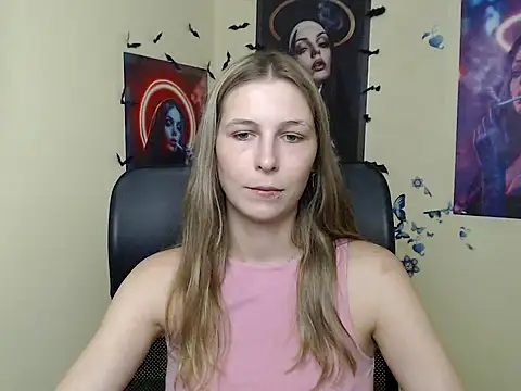 StrangerGi webcam