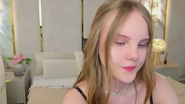 Lili_Lohan webcam