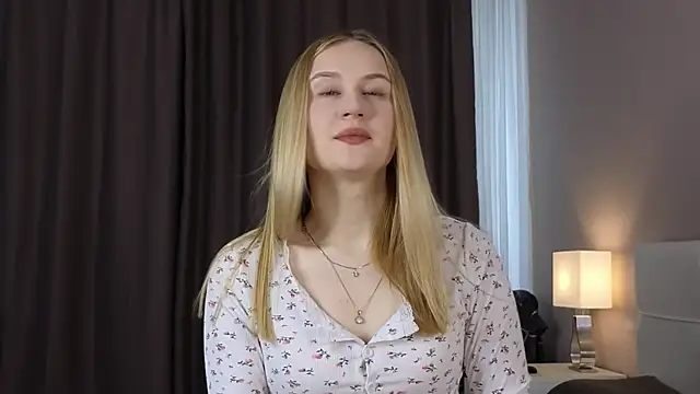 DanikaGudinas webcam