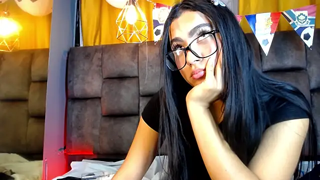 Holly_Watson_ webcam