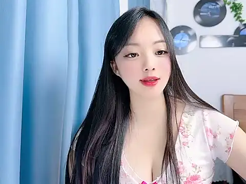 Winnie666999 webcam