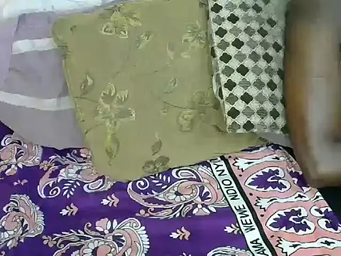 brownfinegirl22 webcam