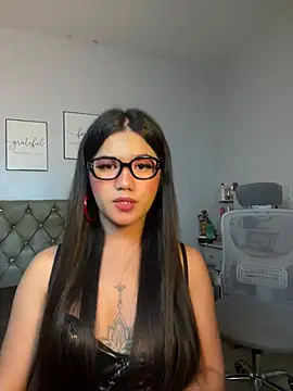 JassmineLove webcam