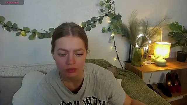 HoneyEmilly webcam