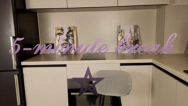 AnikaVelour webcam
