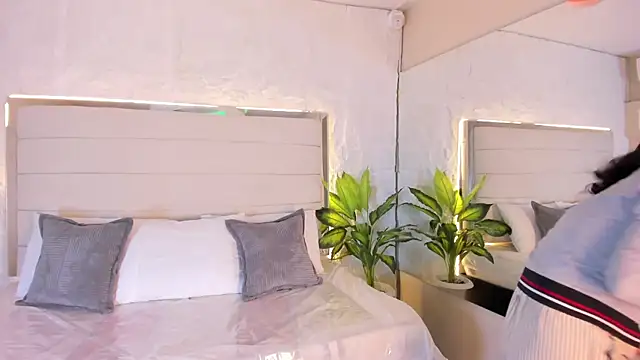 VictoriaVallmont webcam
