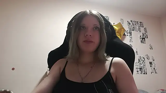 ViolettaCatechini webcam