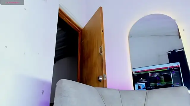 lyan_77 webcam