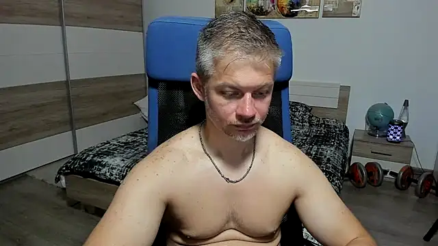 RobbyShawz live cam on StripChat