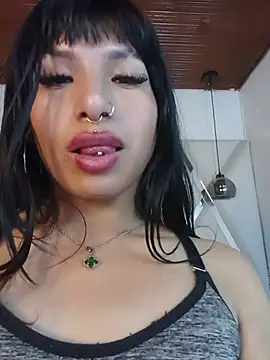 MeelFox live cam on StripChat