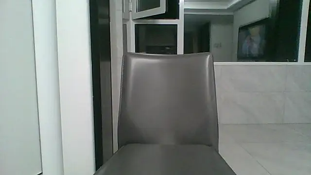 nole_china7 (Ask my age) - talk / fun / cum