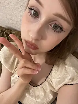 MeowyChans live sex cam
