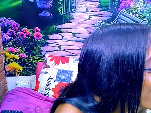 IndianPretty14u2Luv webcam