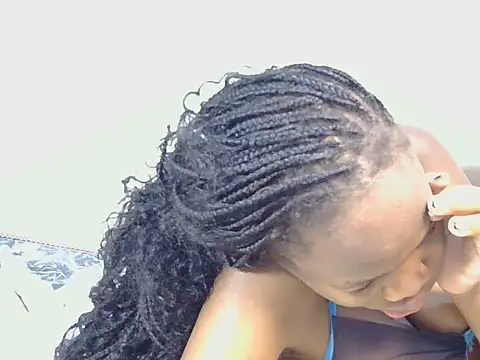 pookie_smiles webcam