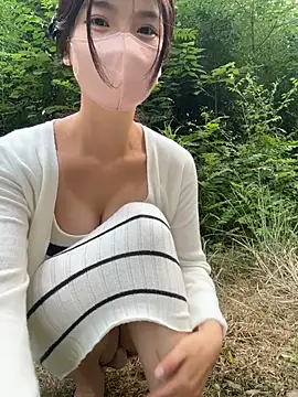 gougou13 (F young) - 野外钓鱼公园露营(闪胸