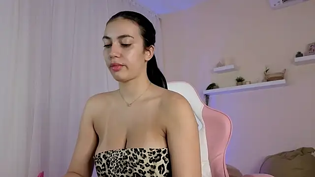 BetsyGonzale webcam