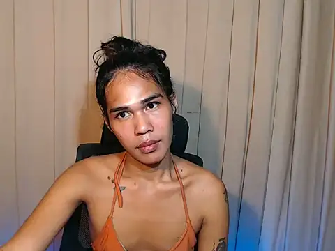 Ebony_laxine webcam