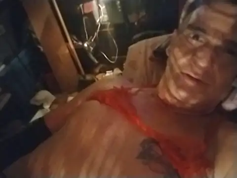 Rarelyused79 webcam