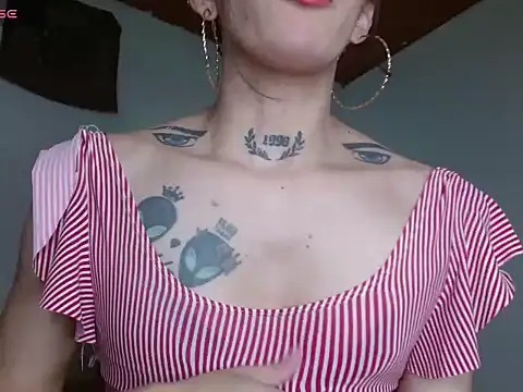 Scarlett_crastrawberry webcam