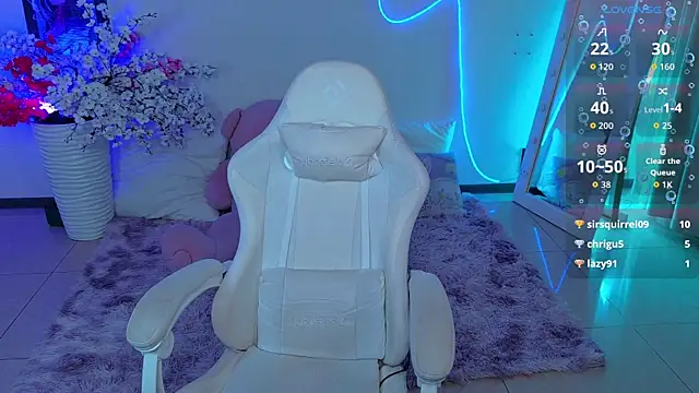 EricaMoonn webcam