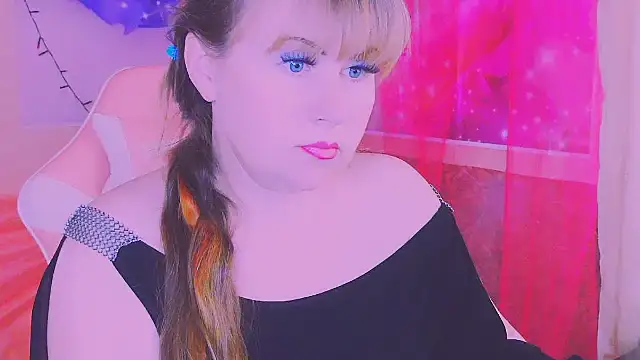 BESTLOLA live cam on StripChat