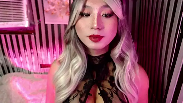 Modella: HoresCOCKLUCY