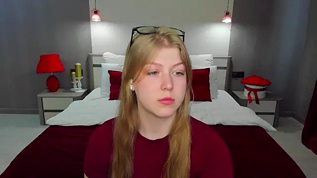 Stella_Light live cam on StripChat