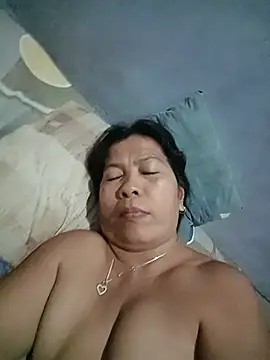 TropicalFlower live cam on StripChat