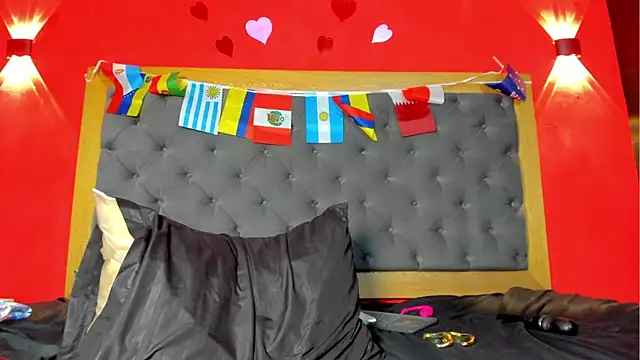 YayaHilton webcam