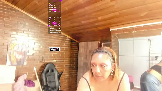 Destiny__Hall webcam