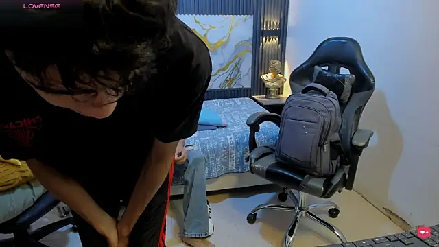 Racebella - Couple webcam sex chat