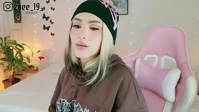 cuteezoe webcam