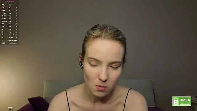 HongTomczak live cam on StripChat