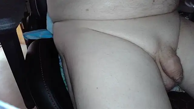oldmann08 live cam on StripChat