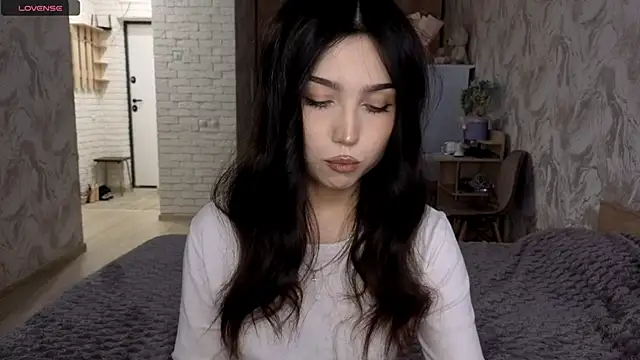 Qwami_Amie webcam