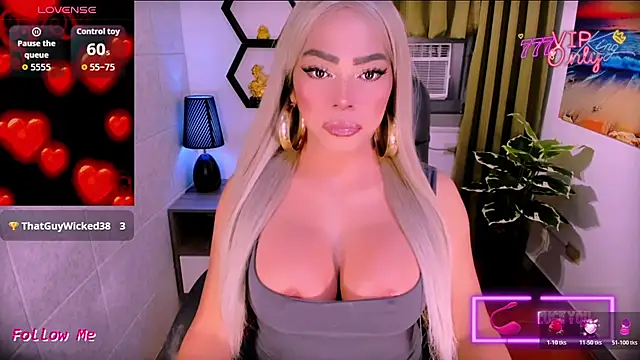 xJackieHugeSuckerx webcam