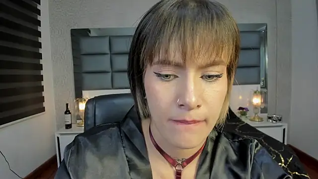 Mrs_Regina_clk webcam