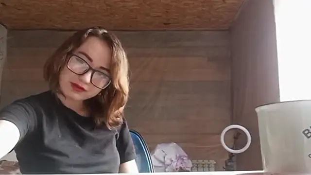 OliviaMoment webcam