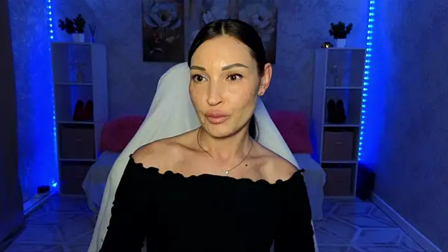 NikoleMills webcam