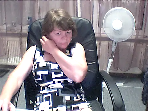 MoonLady40 webcam