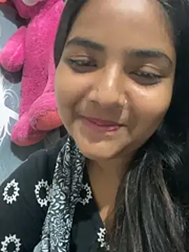 Arshu_143 webcam