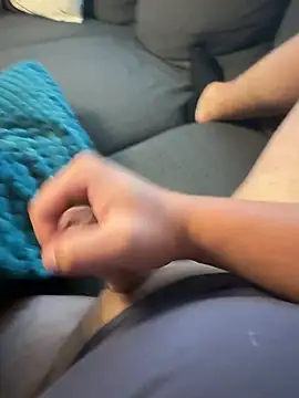 besamer18cm live cam on StripChat