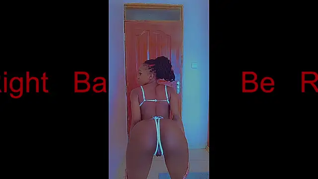 santa_queenn webcam