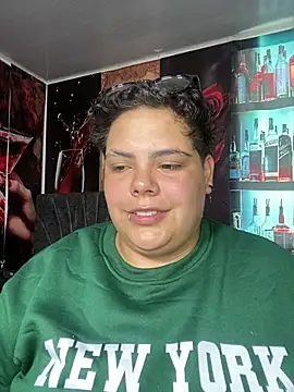 Hailey_Curvy live cam on StripChat