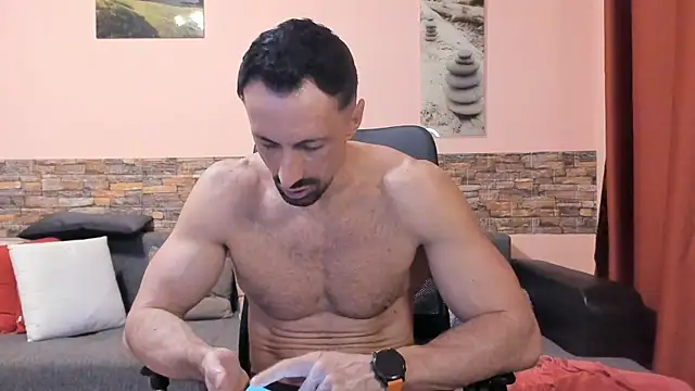 HotHunkTrainer webcam