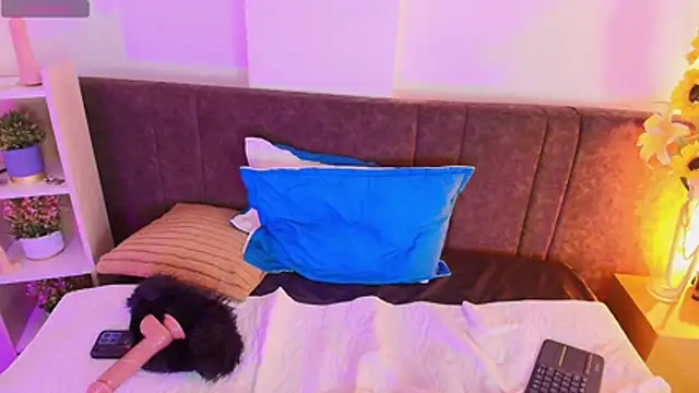 Rossy_Marks webcam