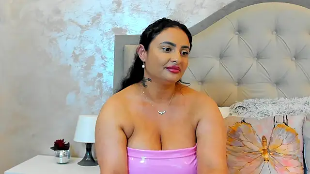 Bianca_Vale webcam