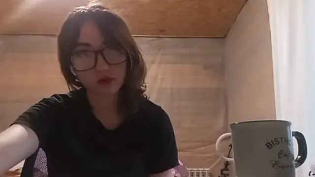 OliviaMoment webcam