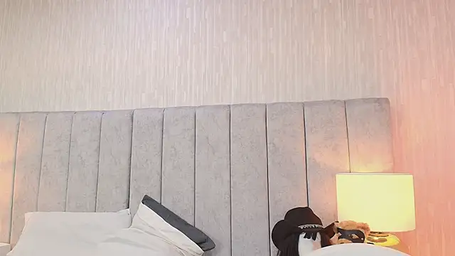 Tesalove_606 webcam
